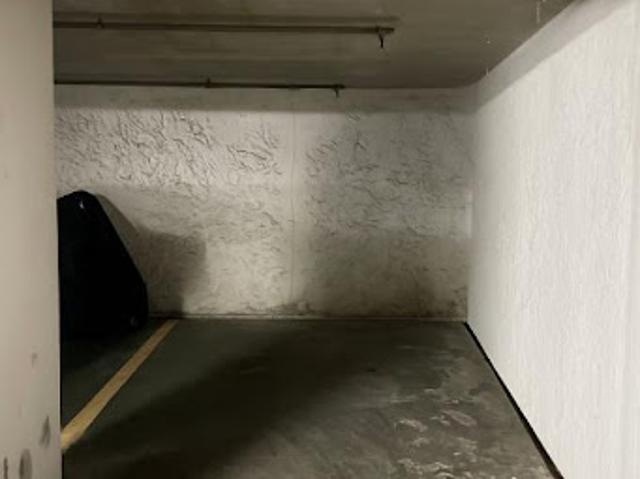 Garage vente à Paris, Île-de-France
