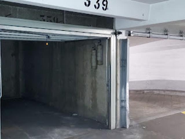 Garage vente à Paris, Île-de-France