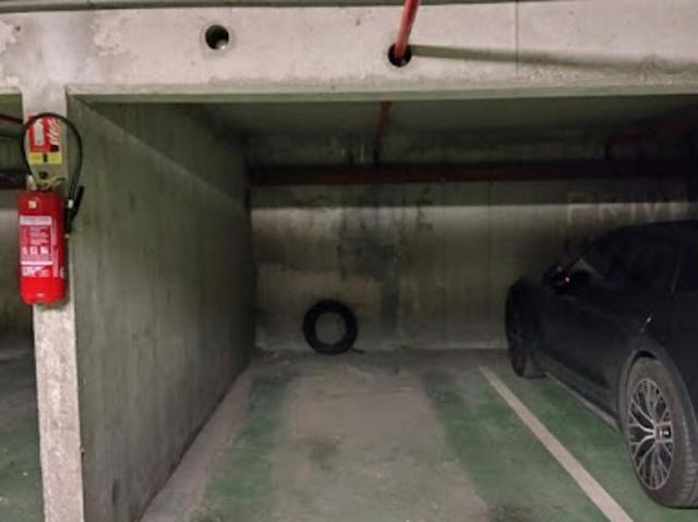 Garage vente à Paris 15e Arrondissement, Paris