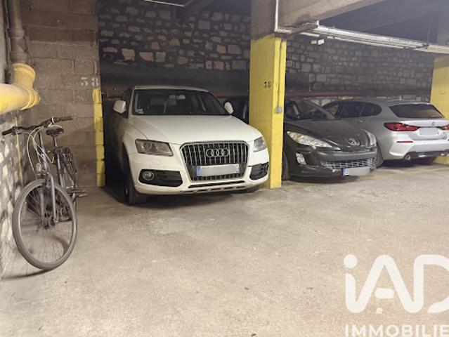 Garage vente à Paris, Île-de-France