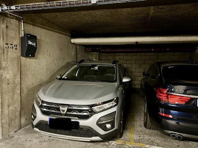 Garage vente à Paris 20e Arrondissement, Paris