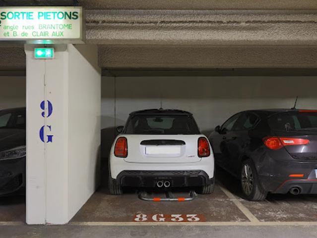 Garage vente à Paris, Île-de-France