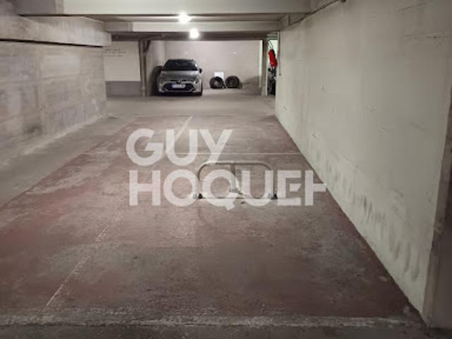 Garage vente à Paris, Île-de-France