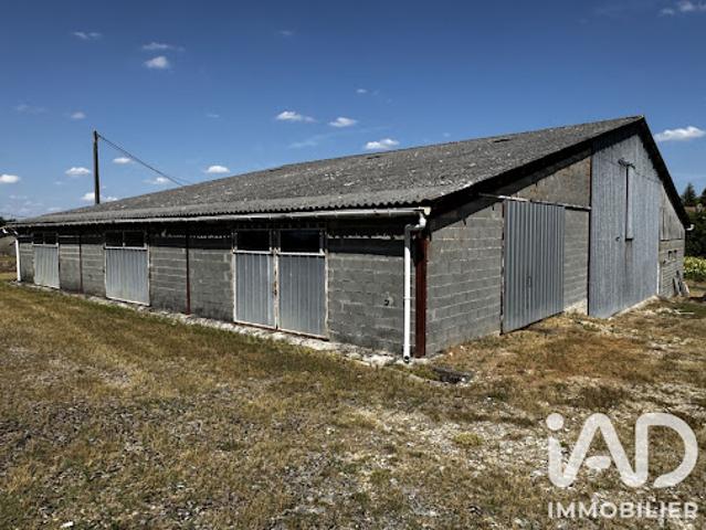 Garage vente à Jonzac, Sousmoulins