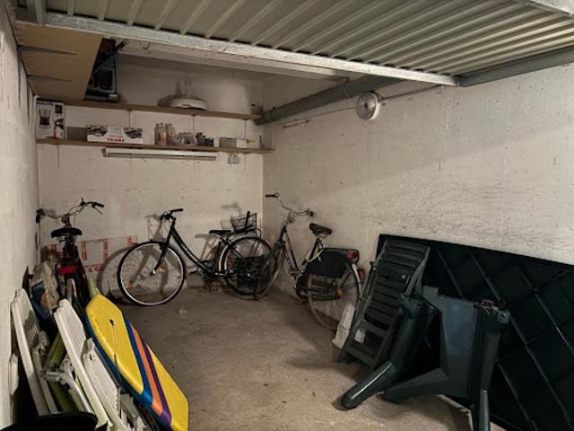 Garage vente à Rochefort, Vaux-sur-mer