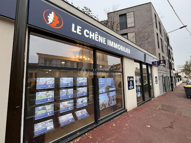 Garage vente à Versailles, Le Chesnay