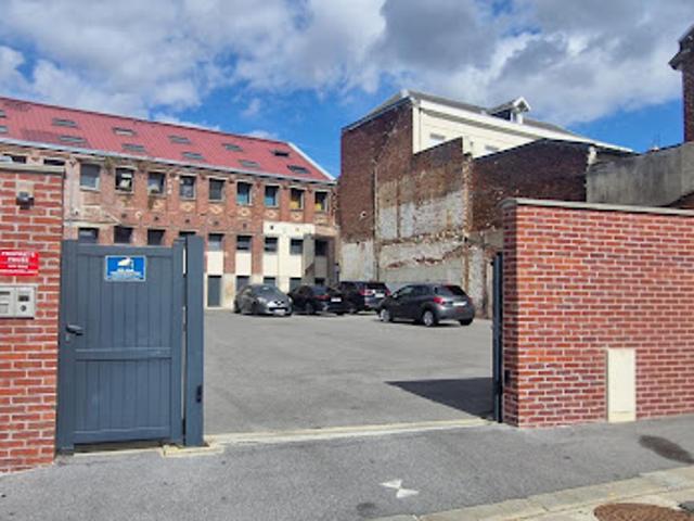 Garage vente à Faubourg Saint-Martin, Saint-Quentin