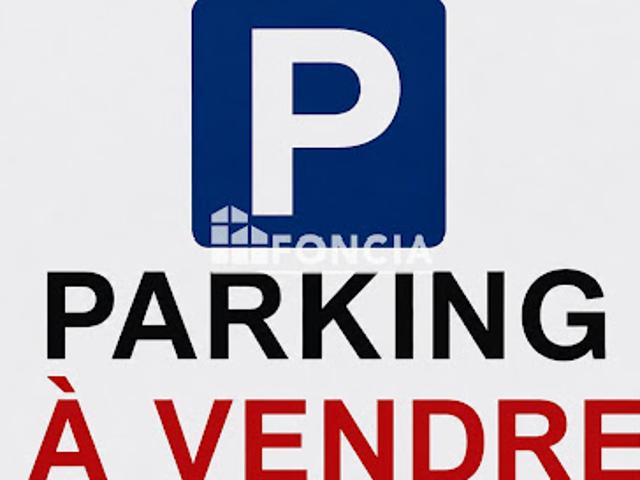 Garage vente à Arrondissement de Toulon, Toulon