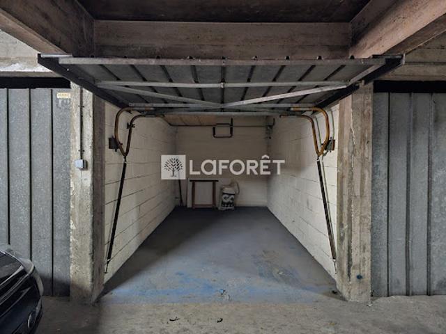 Garage vente à L'Haÿ-les-Roses, Villejuif