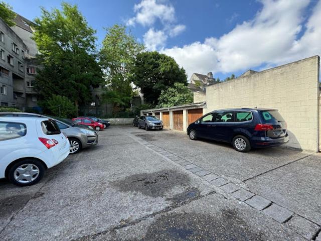 Garage vente à Aubervilliers, Maladrerie - Émile Dubois