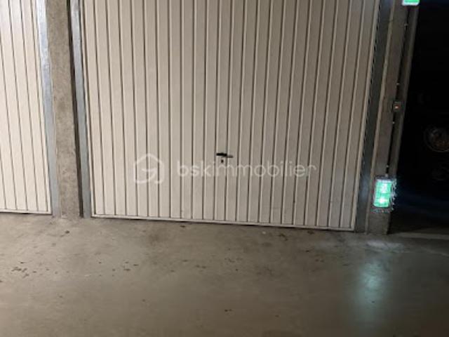 Garage vente à Corbeil-Essonnes, Essonne