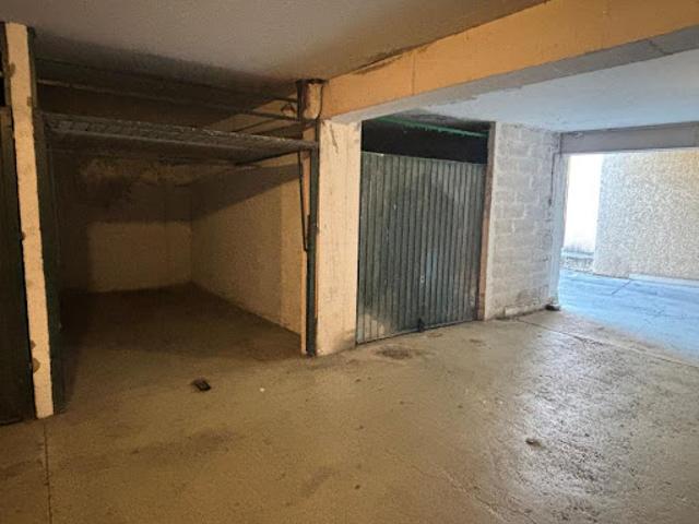 Garage vente à Grasse
