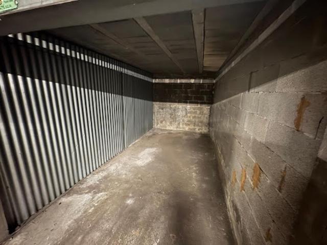 Garage vente à Arrondissement de Toulon, La Valette-du-var