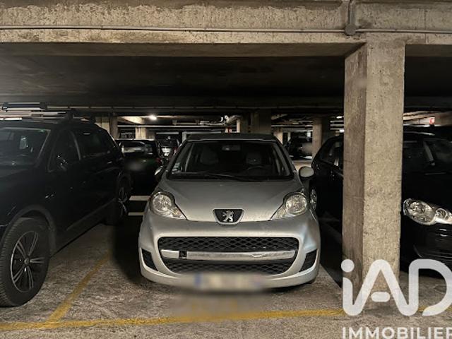 Garage vente à Paris, Île-de-France