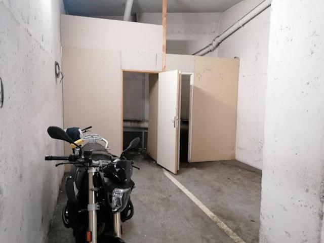 Garage vente à Paris 12e Arrondissement, Paris