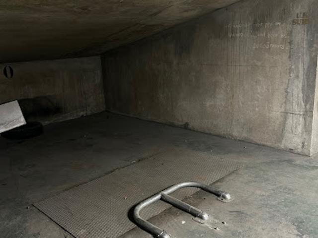 Garage vente à Paris, Île-de-France