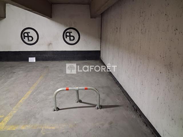 Garage vente à Paris, Île-de-France