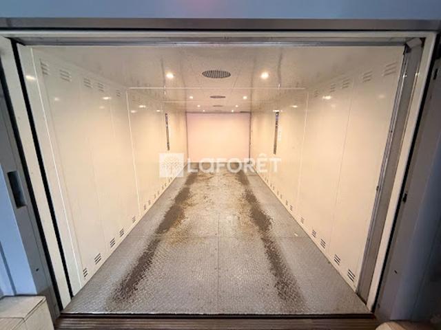 Garage vente à Paris, Île-de-France