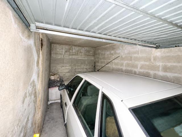 Garage vente à Paris, Île-de-France
