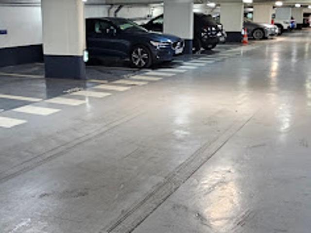 Garage vente à Paris, Île-de-France