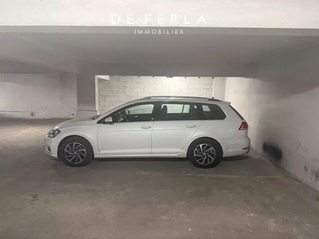 Garage vente à Paris, Île-de-France