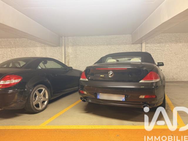 Garage vente à Paris, Île-de-France
