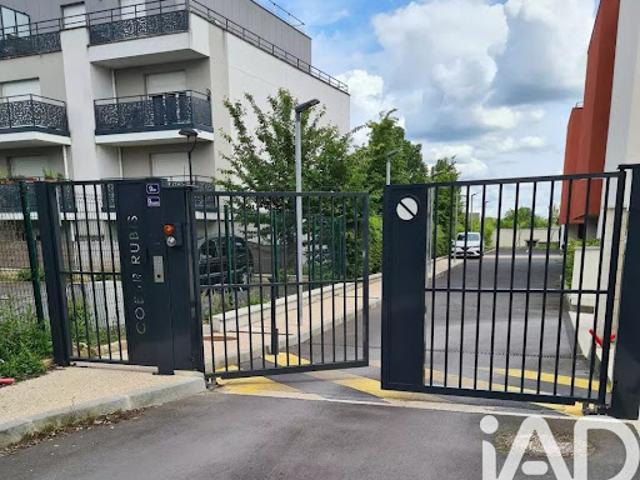 Garage vente à Torcy, Pontault-combault