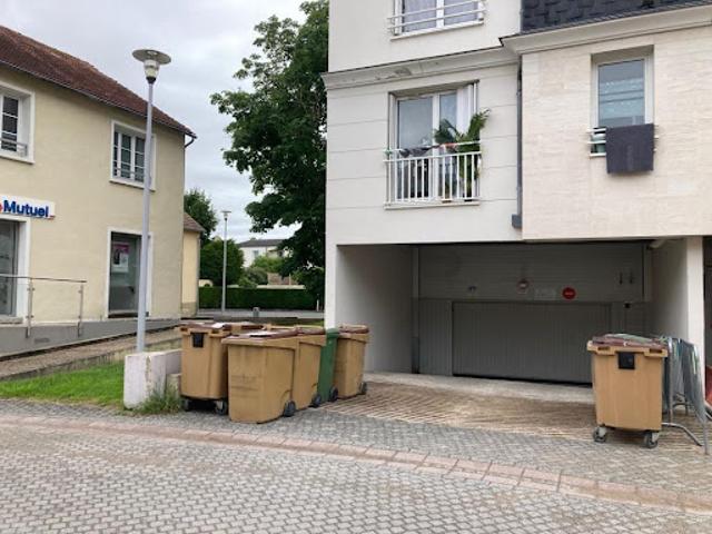 Garage vente à Orléans, Saran
