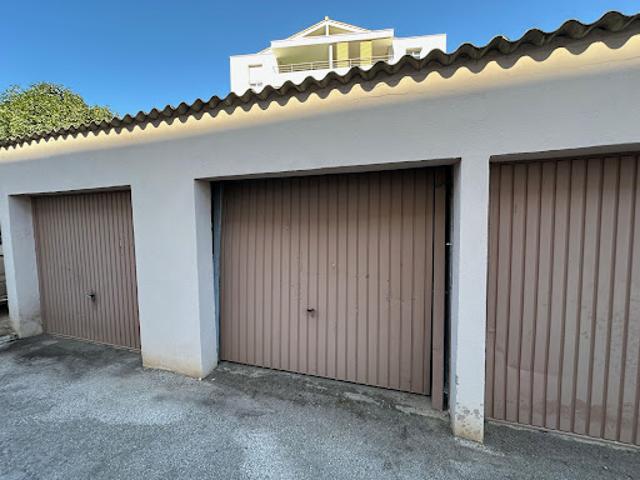Garage vente à Arrondissement de Toulon, La Garde