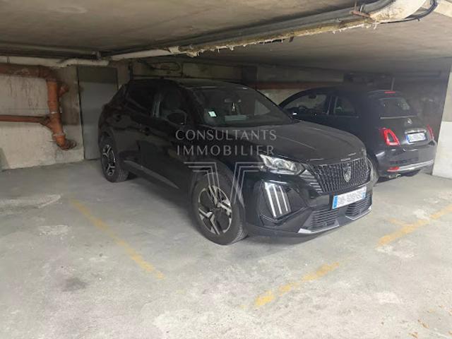 Garage vente à Paris, Île-de-France