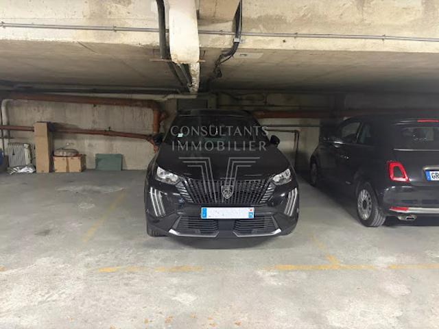 Garage vente à Paris, Île-de-France