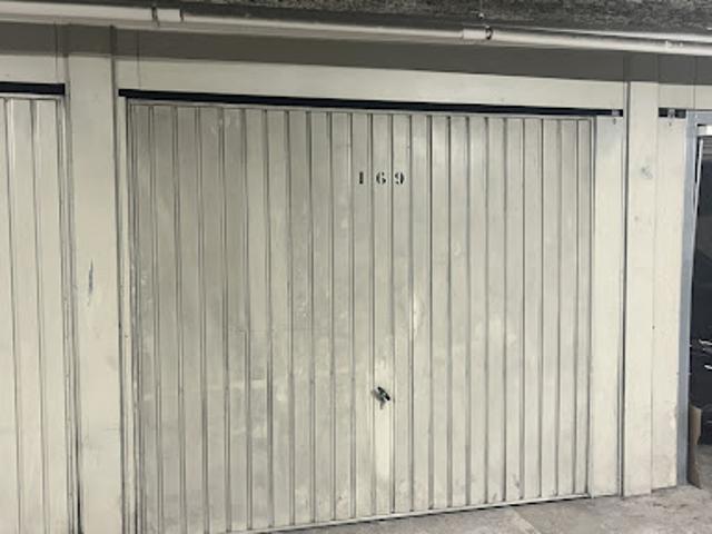 Garage vente à Aix-en-Provence, Aix-en-provence
