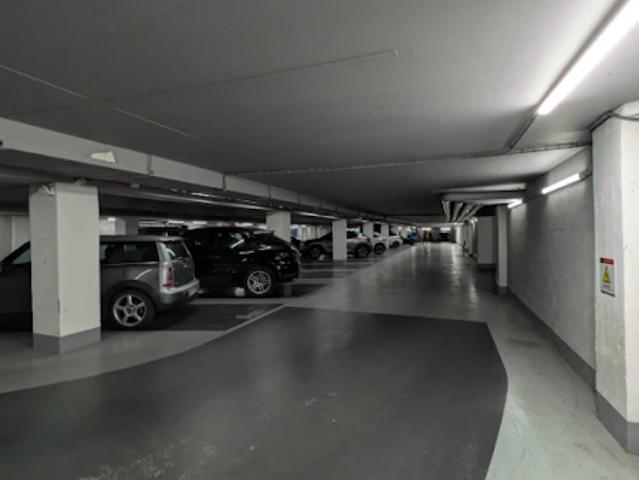 Garage vente à Bordeaux, Port de la Lune, Bordeaux