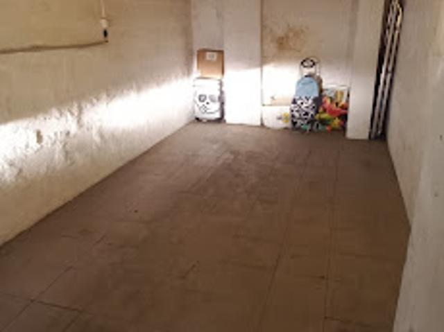 Garage vente à Juan-les-Pins, Juan-les-Pins