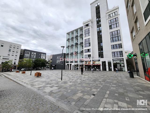 Garage vente à Sarcelles, Louvres