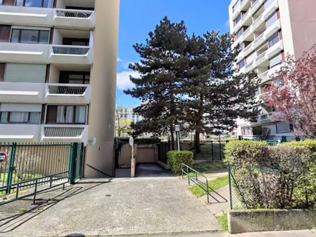 Garage vente à Lyon, Métropole de Lyon