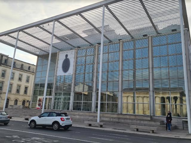 Garage vente à Écusson, Nîmes