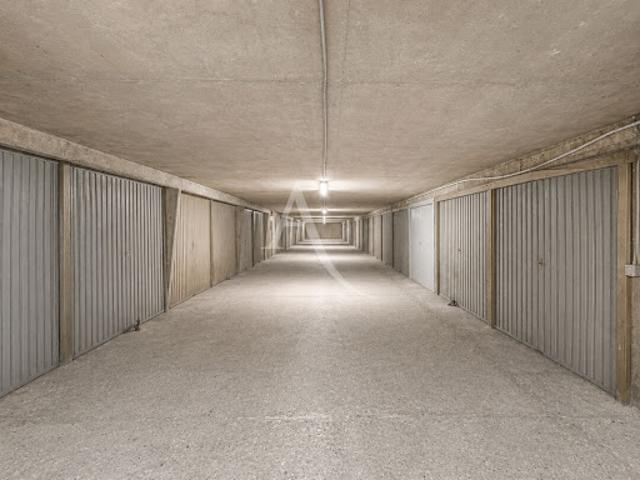 Garage vente à Bobigny, Pantin
