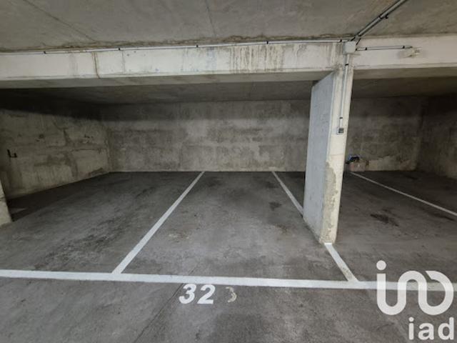 Garage vente à Paris, Île-de-France