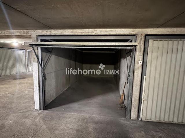 Garage vente à Paris, Île-de-France