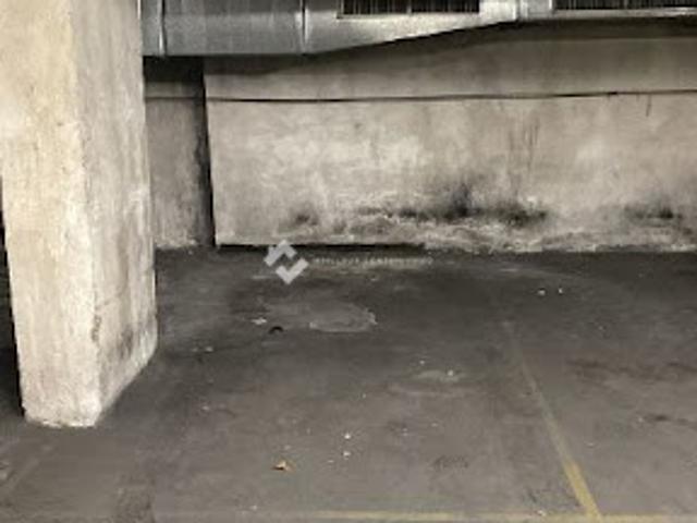 Garage vente à Paris, Île-de-France