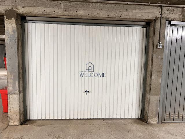 Garage vente à Nîmes, Pont-saint-esprit
