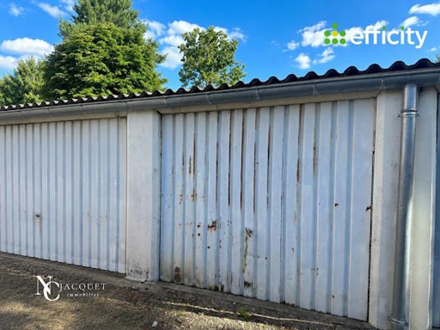 Garage vente à Villefranche-sur-Saône, Rhône
