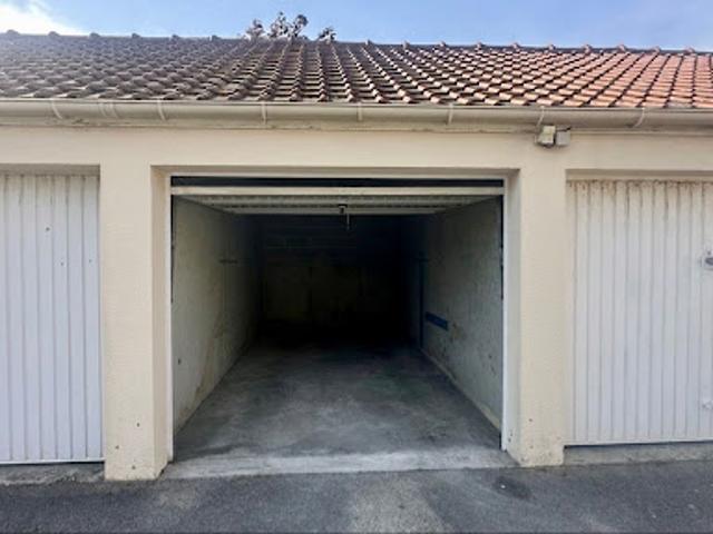 Garage vente à Montreuil-sur-Mer, Berck
