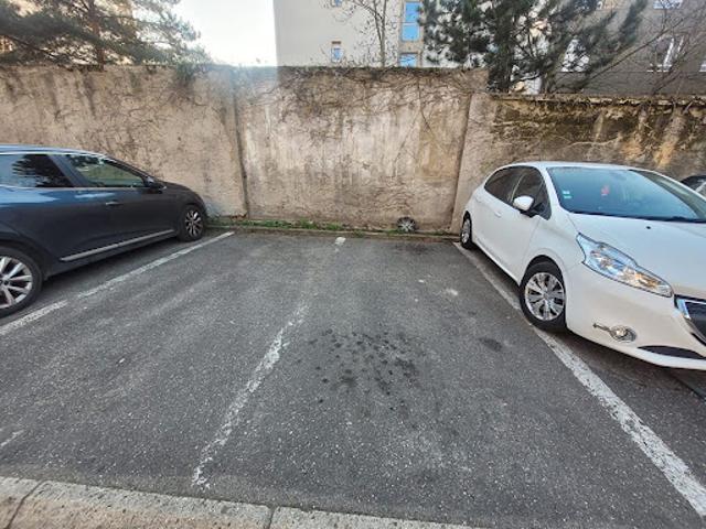 Garage vente à Le Raincy, Le Bourget