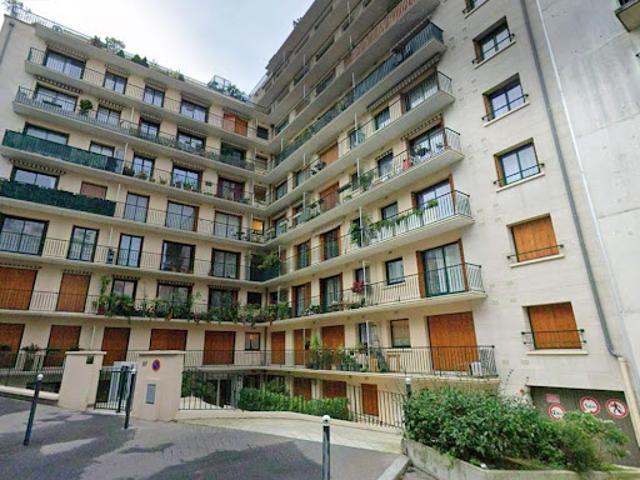 Garage vente à Paris, Île-de-France