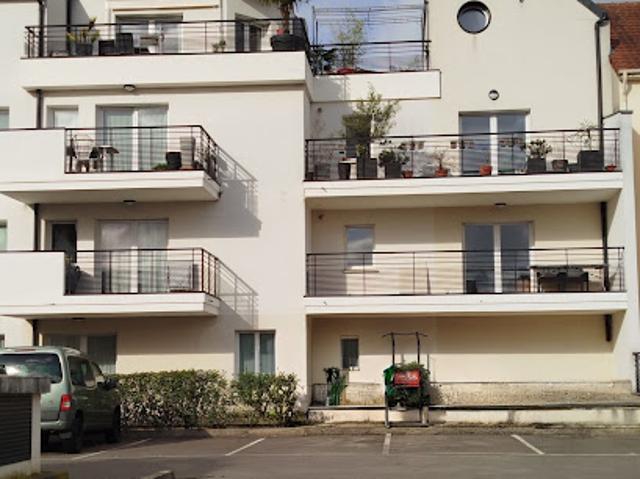 Garage vente à Palaiseau, Sainte-geneviève-des-bois