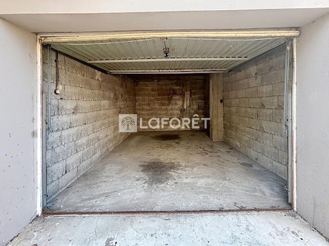 Garage vente à Valence