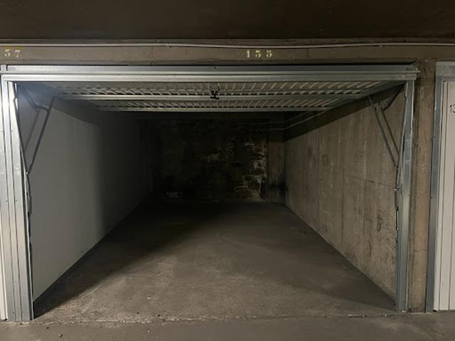 Garage vente à Paris, Île-de-France