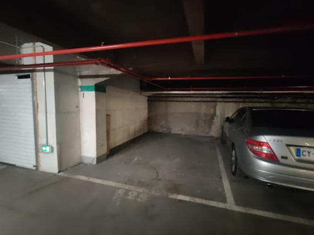 Garage vente à Nanterre, Courbevoie